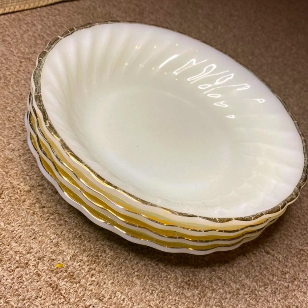 4 Fire-king bowls with gold trim